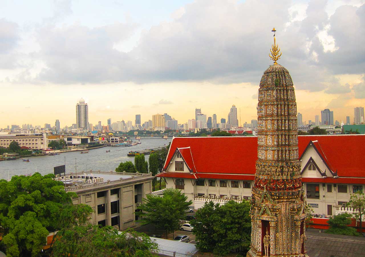 バンコク観光　ワットアルン（Wat Arun）大仏塔の4階からの景色