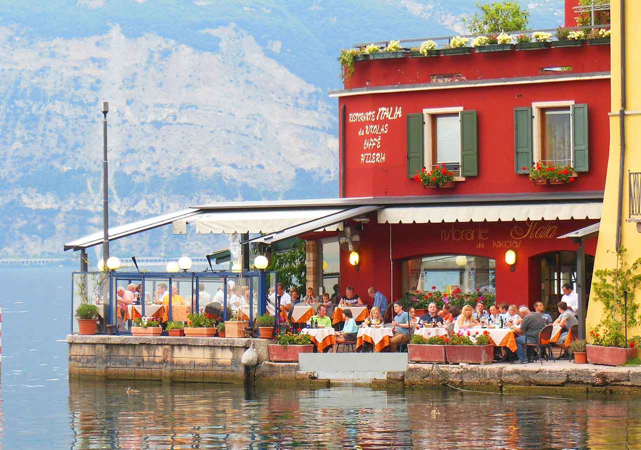 イタリア旅行の準備　イタリアでおいしいレストランを探す方法