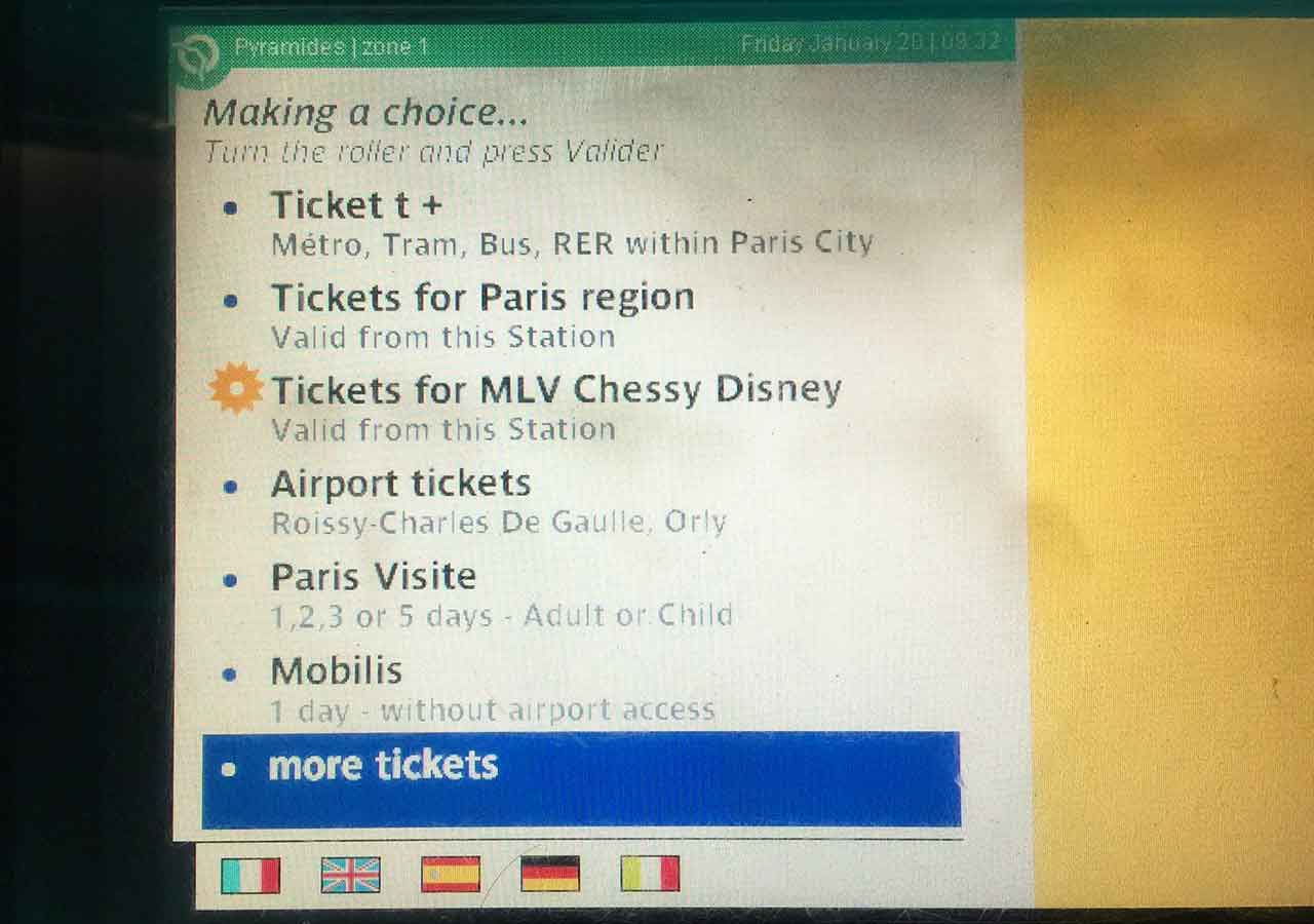パリ観光　パリの地下鉄（メトロ）の切符　自動券売機での切符の購入方法