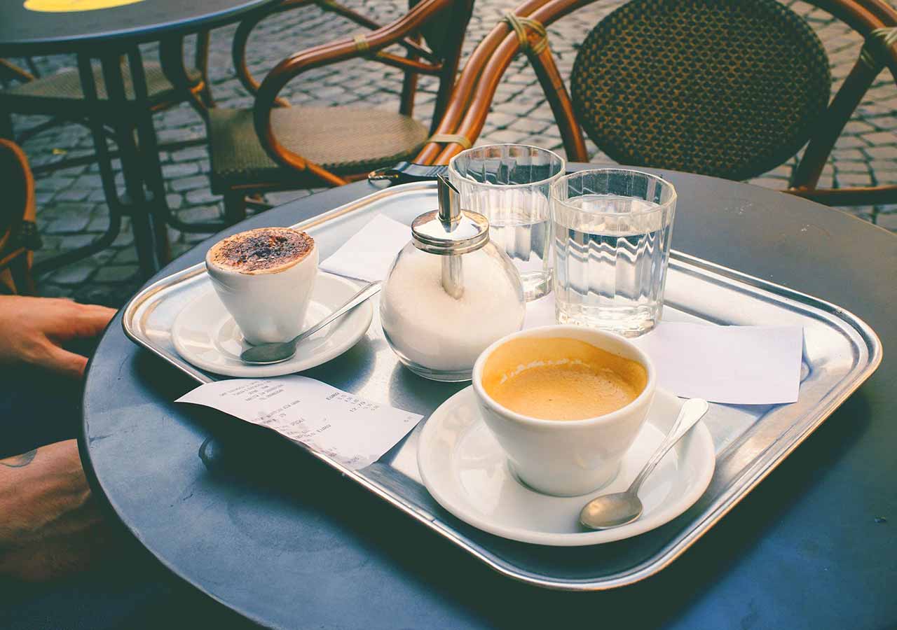 イタリア旅行　注意すべきこと　イタリアのバー（カフェ）