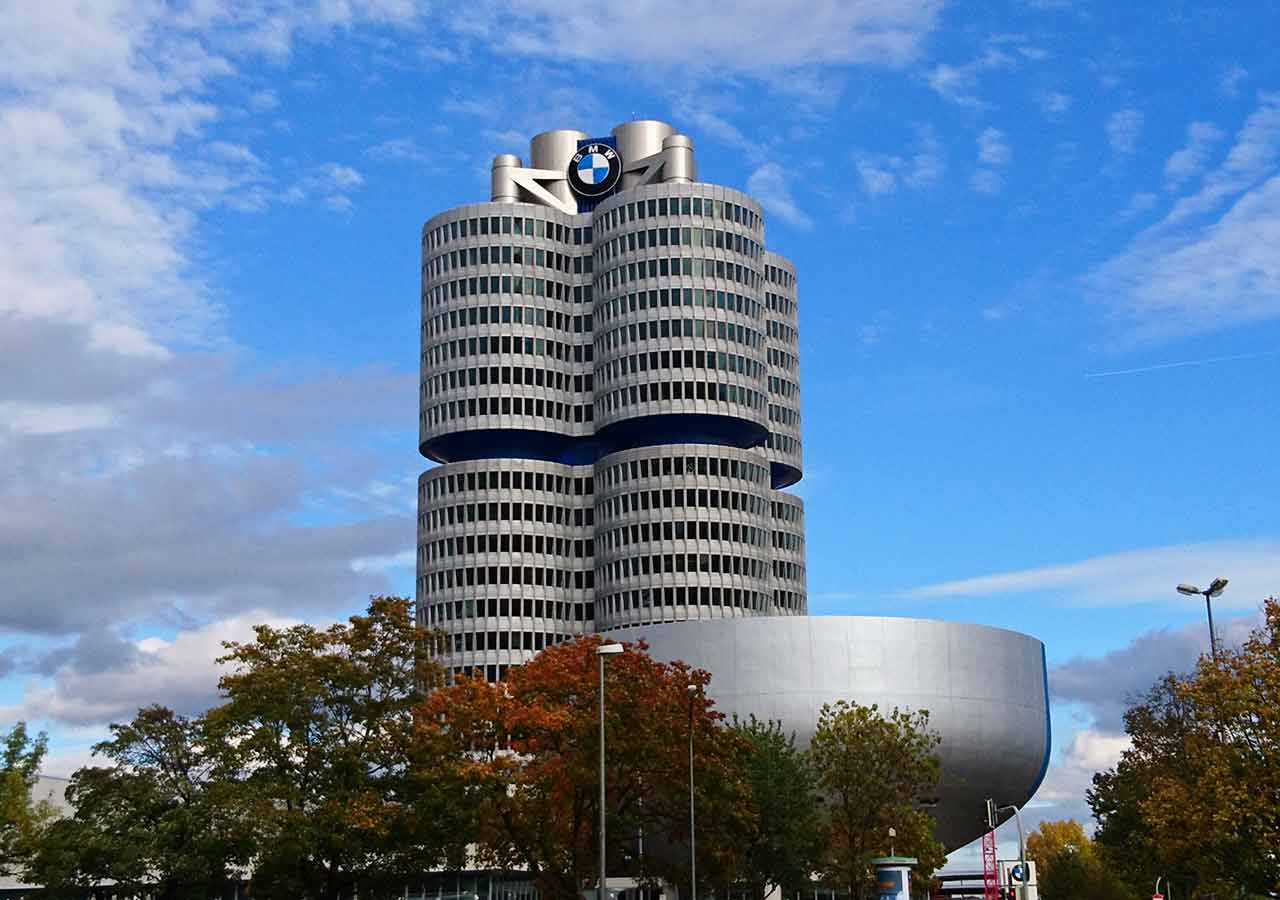 ミュンヘン観光　BMW本社と博物館
