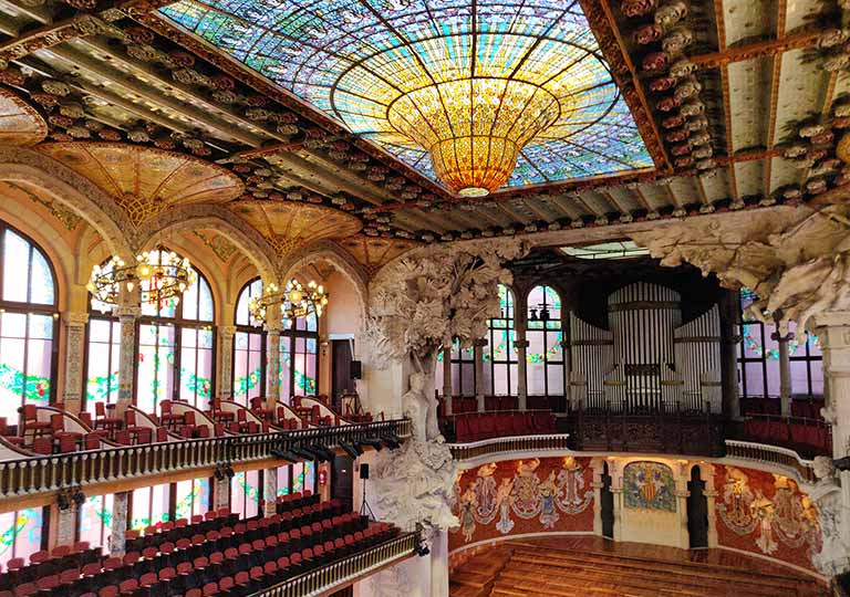 バルセロナ観光　カタルーニャ音楽堂（Palau de la Música Catalana）ガイドツアー　コンサートホール
