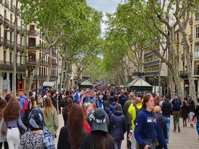 「バルセロナ・ランブラス通り観光ガイド！おすすめ観光地、グルメなど徹底解説」　トップ画像