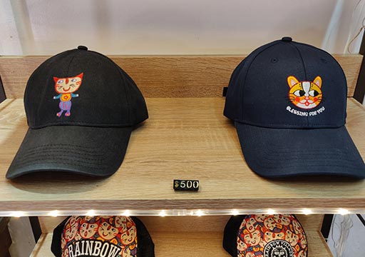 台中　彩虹眷村（Rainbow Village）のブティック店の帽子