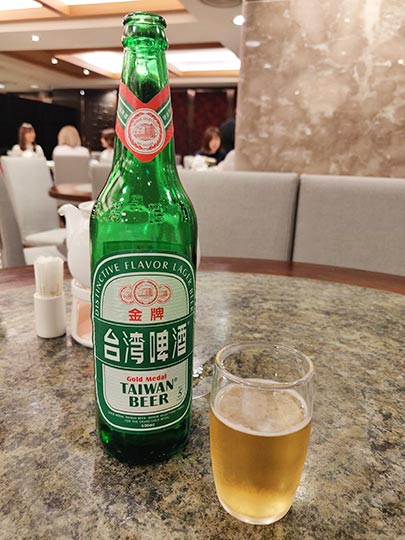 台北　欣葉台菜創始店の台湾ビール