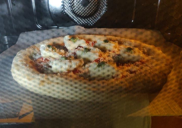 森山ナポリの冷凍ピザ　焼き方の説明