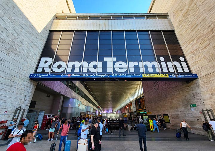 ローマ・テルミニ駅　入口