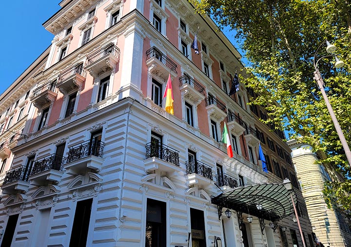 ローマ　スペイン広場周辺のホテル　バリオーニ ホテル レジーナ（Baglioni Hotel Regina）