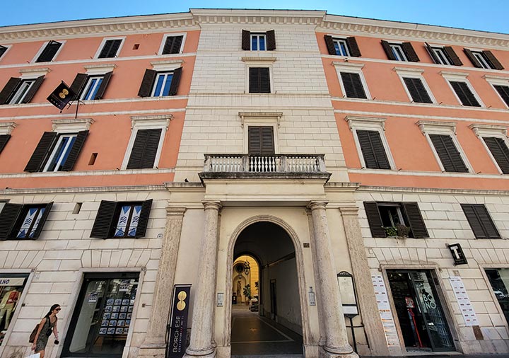 ローマ　スペイン広場周辺のホテル　Borghese Contemporary Hotel