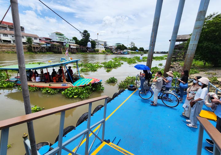 アユタヤ鉄道駅桟橋(Ayutthaya Train Staion Pier)