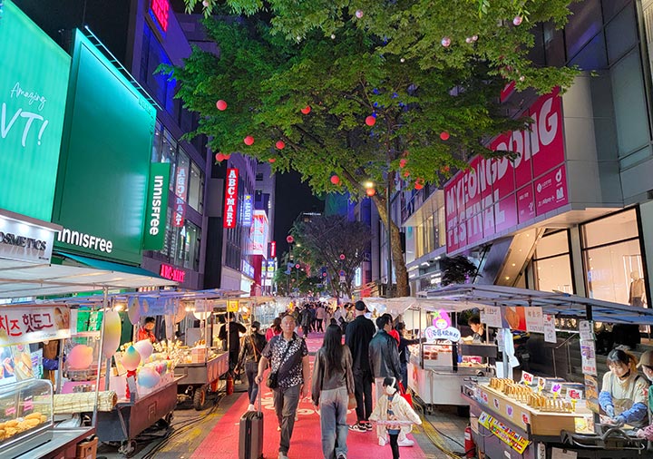 ソウル　明洞夜市場