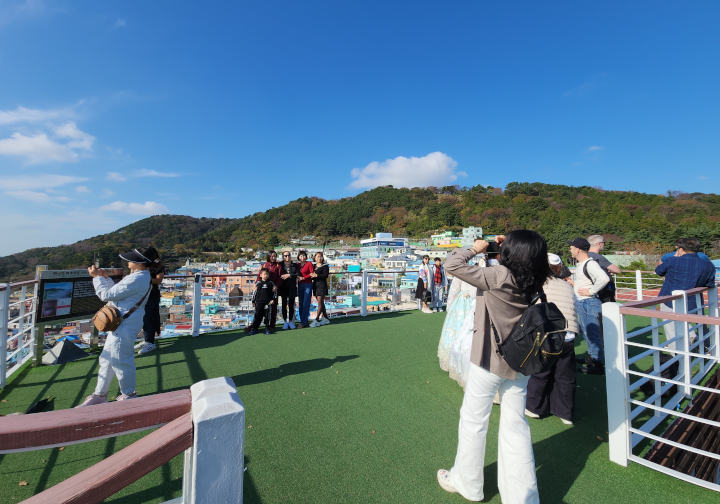 釜山の甘川文化村　ハヌルマル展望台