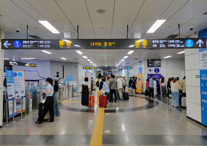 ソウル駅の地下鉄　改札