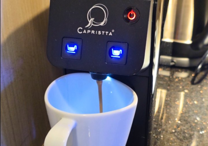 bangkok-hotel-clover-asoke-executive-premier-room-espresso-machine ホテルクローバーアソークバンコク 客室エグゼクティブプレミアのエスプレッソマシン
