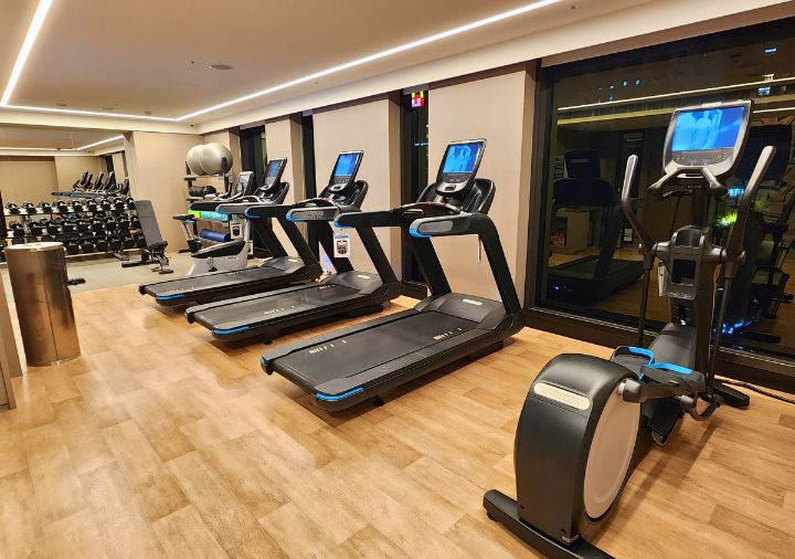 hotel-resonance-taipei-hilton-gym ホテルレゾナンス台北 タペストリー コレクション by ヒルトン ジム