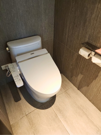 hotel-resonance-taipei-hilton-twin-room-toilet ホテルレゾナンス台北 タペストリー コレクション by ヒルトン ツインルームのトイレ