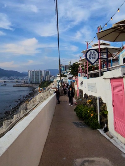 busan-huinnyeoul-culture-village 釜山観光 ヒンヨウル文化村(白瀬文化村)