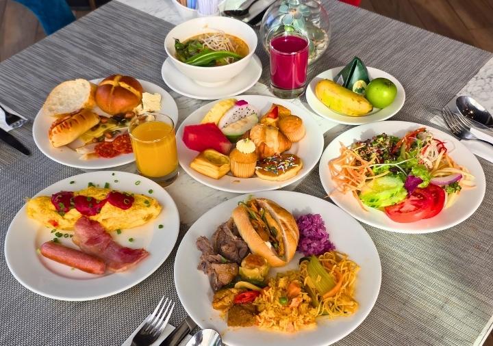 radisson-hotel-danang-breakfast-dishes ラディソン ホテル ダナン 朝食ビュッフェ 料理